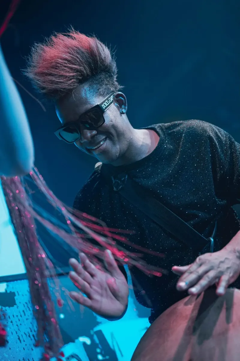 Soirée à l’Indian’s : un percussionniste en live